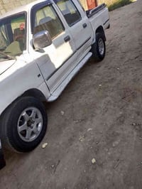 سياره دير للبيع 2008مكفوله كير محرك اكسن حداديه اوراق كامله منفيس وينه...