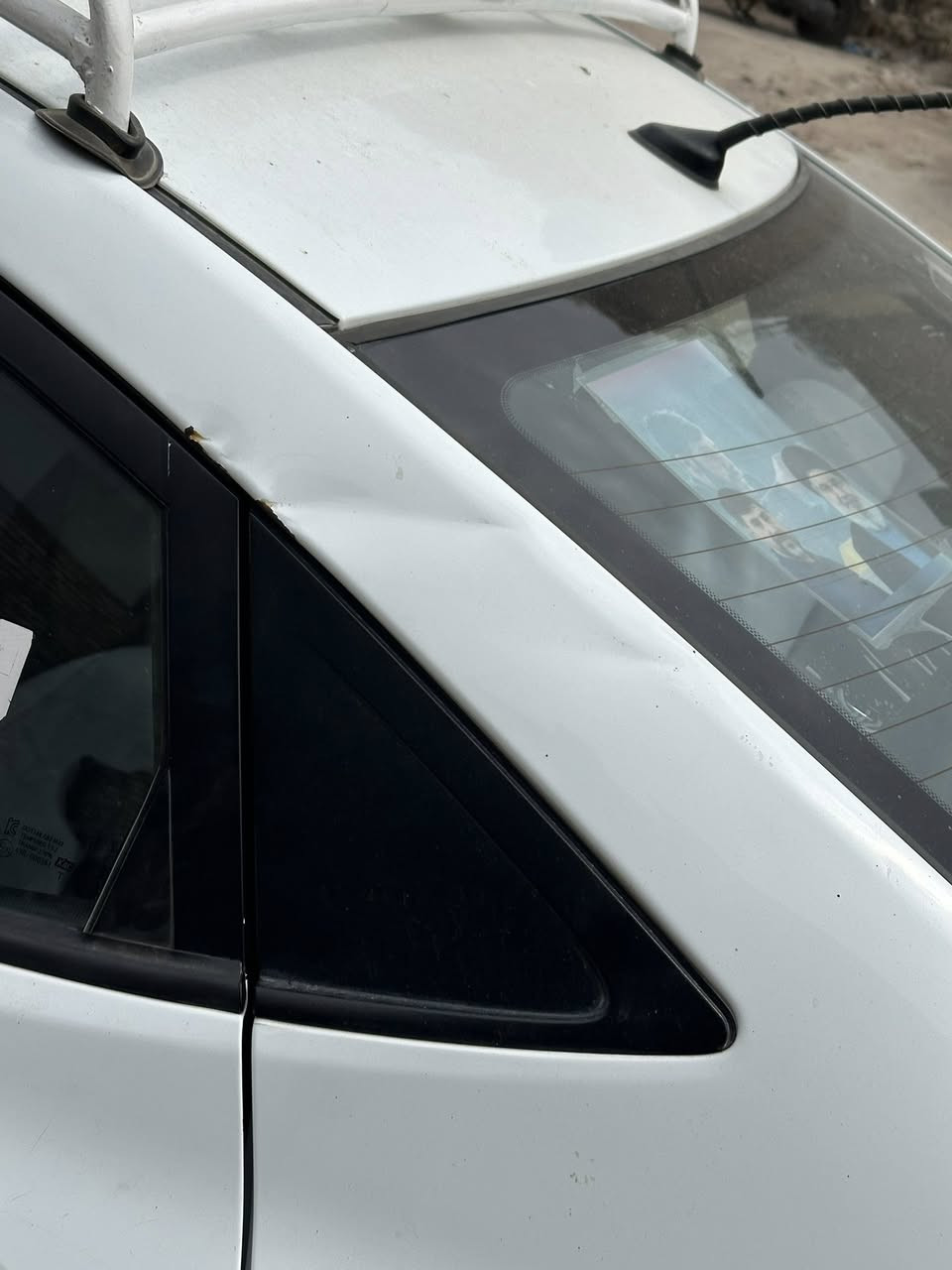 السلام عليكم اكسنت خليجي مديل 2016 بيها بس جاملغ الامامي بي بارد ويبها طخات موجدات بل صور سياره ماشيه ٧٨ مكانها بغداد بسمي تحويل ثاني يوم سعرها 115 وبيها مجال رقمي ***********
