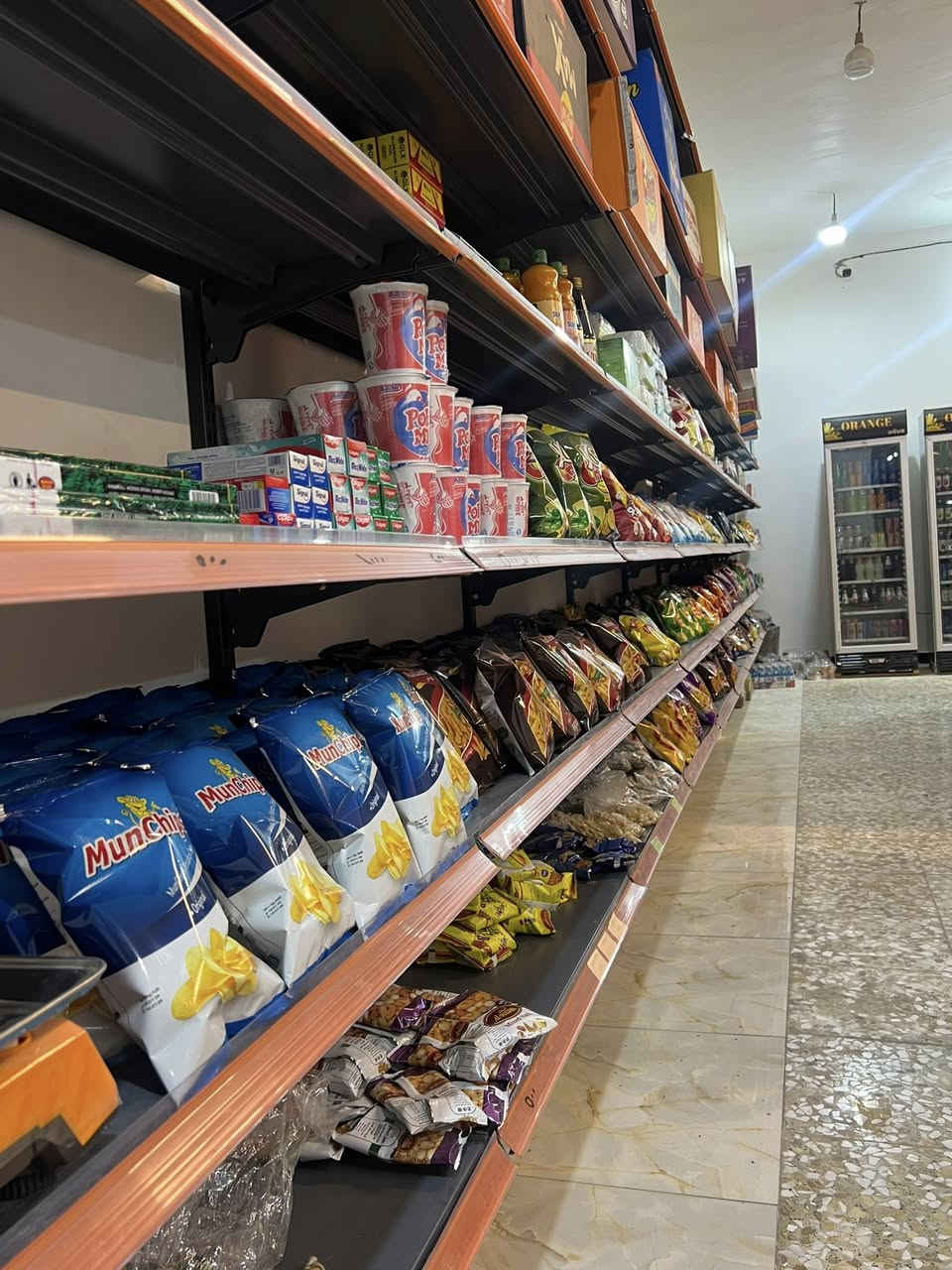⚠️اسواق للبيع كربلاء⚠️ شارع ابو طالب-ركن شارع المدارس 

🔴سبب البيع عدم التفرغ واغلب الوقت معزل .
🔴مساحة 100 متر 
🔴مجهز بارقى انواع الرفوف الجدارية والوسطية 
🔴عارضات جدد
🔴بظاعة متكمال 
🔴محل شغال وجاهز على حباية 
🔴لوحة اعلانية 
🔴منظومة كاميرات 
🔴ميز كاشير 

⚠️اذا مو شراي وبس تسولف لاتخابر ولا تراسل 
⚠️ باقي التفاصيل اتصال على الرقم ***********
