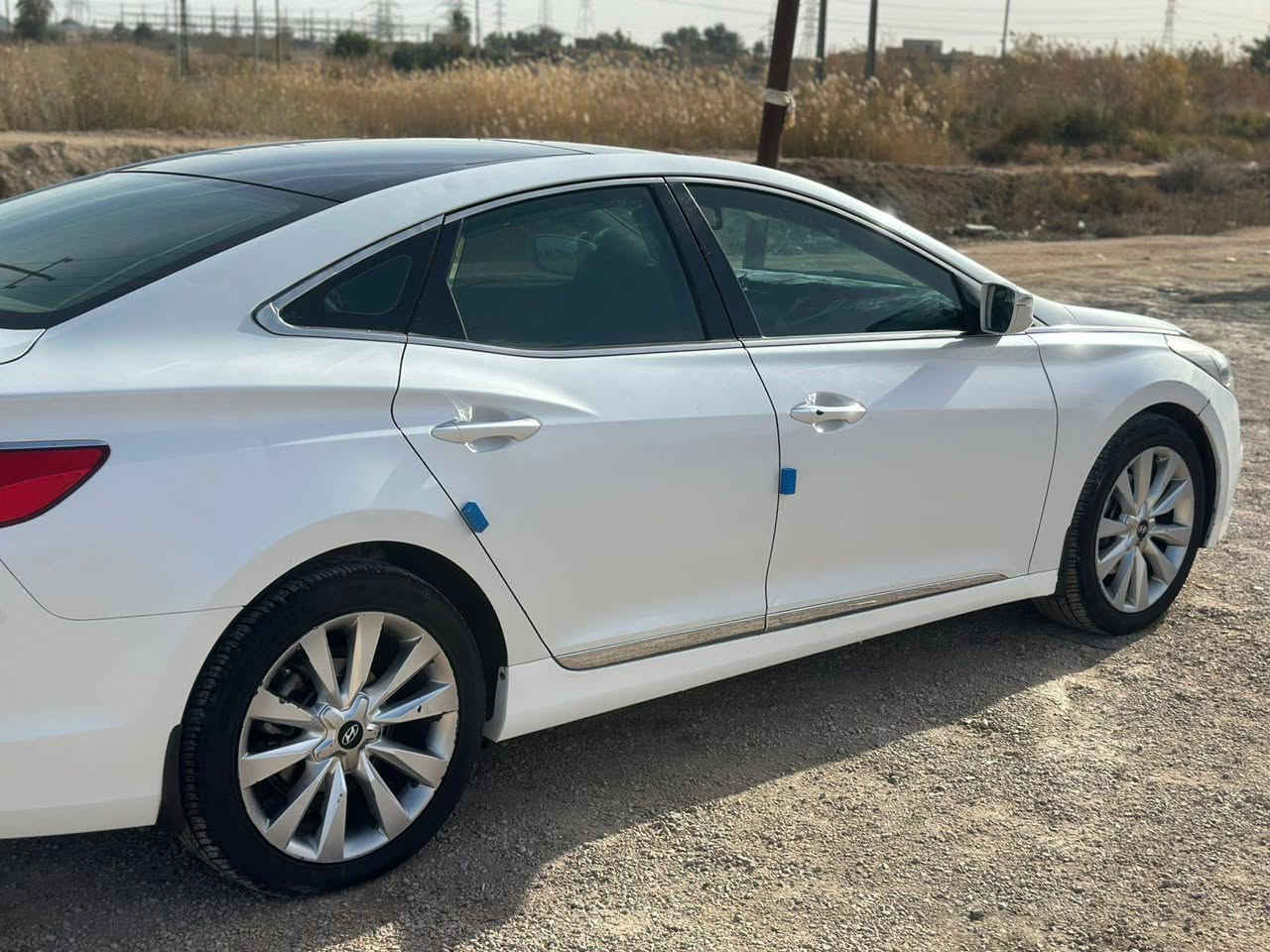 اللهم صل على محمد وال محمد ازيره موديل 2014 فول مواصفات عل اخر مكفوله كفاله عامه كير ومحرك شرط على وضع شركه تخم تاير صار سبوع من شاده تبريد تدفئه شغال حداديه شرط رقم بغداد تحويل مباشر بسم المشتري مكان سياره سماوه قضاء رميثه بيع او مراوس حسب القناعه شراي يتصل ما متواجد عل فيس ***********
