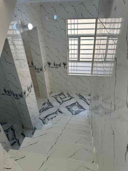 ياالله 

يوجد لدينا بيت للبيع حي ميسان قطاع 23 ركن قرب شارع الكيات مساحه 50متر يحتوي على استقبال وصاله ومطبخ وصحيات والطابق الثاني يحتوي على غرفه وصحيات صب كونكريت ارضيه بورسلين جدران سيراميك سقوف لبخ بورك 

إلسعر المطلوب 78مليون 

للاستفسار والمعلومات الاتصال بنا ع الارقام التاليه 

***********

***********

***********

او مراجعه مكتب ألروان للوساطه العقاريه والمقاولات العامه 

عنوان المكتب حي ميسان ع الشريط قرب صيدليه الشراع 

عندك بيت عرصه للبيع راسلنه وات ساب وتدلل
