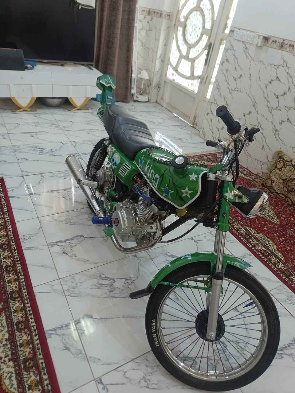 للبيع دراجه كلشي بيه مزود شوفت عينك مكينه BM مامفتوحه+ شاصي كلك طالعه لشارع شي قليل  متوازي عله بيعته شراي يجي خاص  ولي مايعرف أسعار الغراض لا يدوخني


**إذا كنت صاحب هذا الإعلان وتريد حذفه لأي سبب، رجاءا أرسل رسالة إلى الدعم الفني**