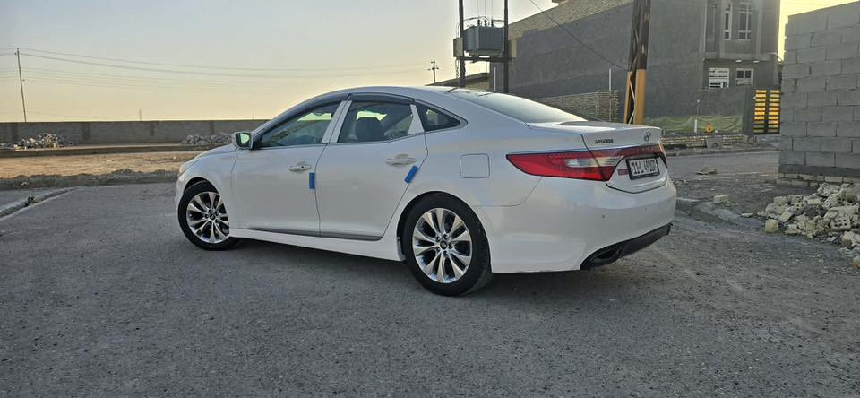 السلام عليكم اخوان ازيره موديل 12 سيارة Vip اعلى مواصفات مكفوله عااام كير ومكينه جدد 6سلندر تدفئه تبريد فووول شاشه تسلا رقم بغداد انكليزي بسمي تحكمات استيرن بصمه تشغيل بصمه ابواب بصمه جنطه لد نهاري حساسات خلفيه اماميه مري شفط تحكمات مقاعد وتجاوي بنراما سلايت تدفئه تبريد كشنات برده خلفيه كهربايئه وبعد بيه اهوايه مواصفااات السعـر 132 وبيـه مجـال بسيـط العنوان بغداد *********** واتسـاب متواجد
