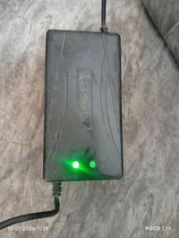 ألسلام عليكُم البطاريه مال الموطور شحن للبيع بسعر 25 وبيها مجال 077723...