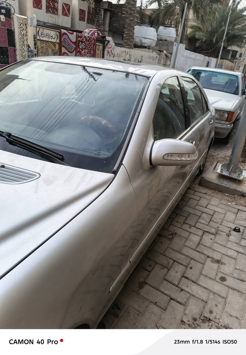 سلام عليكم غواصه للبيع ٢٠٠٢ أدوات   أدوات أدوات كصه قماره مكينه وكير جديد غرفه جديده تبريد جديد حداديه جديده كهربائيات كلهه شقاله السعر ٦٠ وبيهه مجال لاشراي مكاني بغداد ملاحظة السياره الصديقي وإني ما اعرف بيهه  انتصل وتدلل واتساب *********** أو تصال
