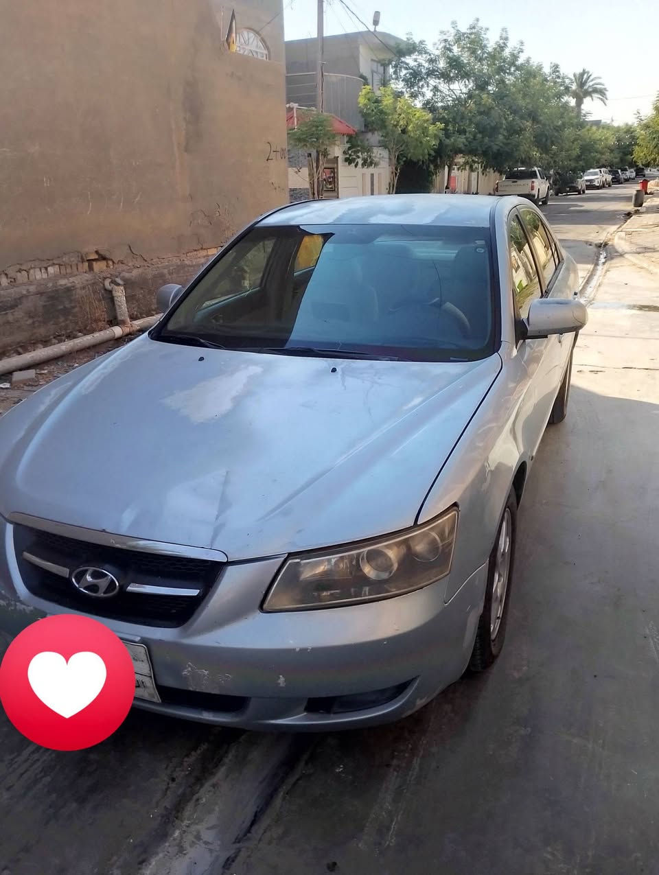 السلام عليكم 
سوناته موديل 2008 سيارة نضيفه وجهازه من كلشي تايرات تخم جديد تبريد قطعتين نضيفه ضررها جاملغ صفحة العبري وجارده جراد خفيف للاستفسار الاتصال على ***********
