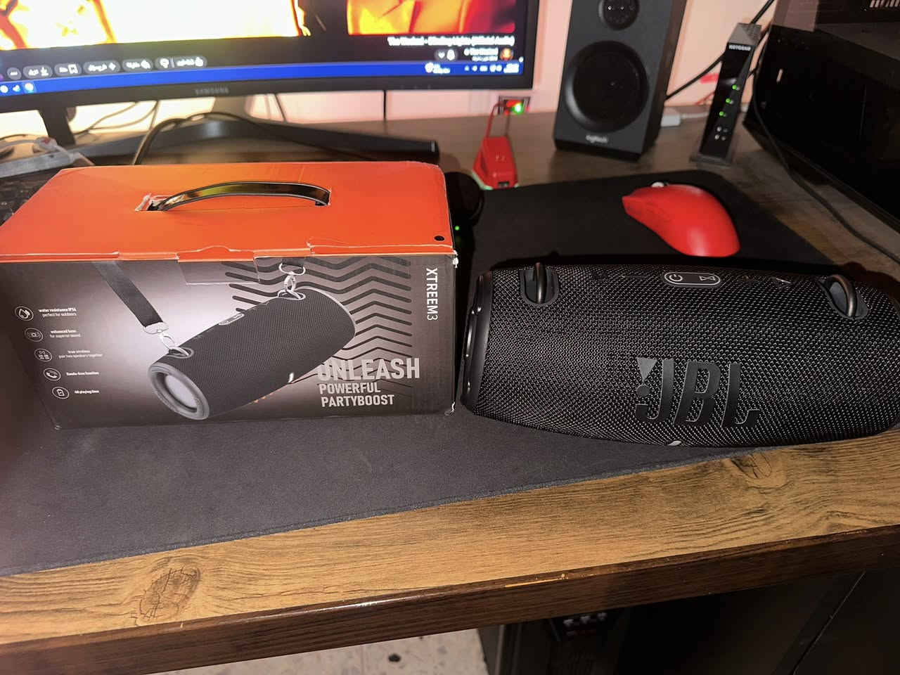 سلام عليكم 
سماعات JBL للبيع


**إذا كنت صاحب هذا الإعلان وتريد حذفه لأي سبب، رجاءا أرسل رسالة إلى الدعم الفني**