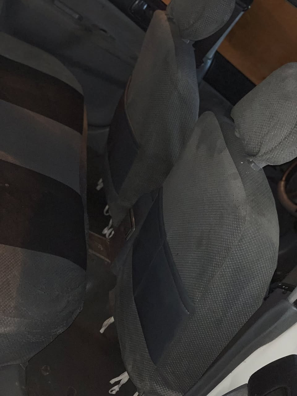 السلام عليكم لانسر البيع 2011سياره بسمي رقم الانكليزي  سنويه وهزه جديده محرك وكير صار يومين من شاده ع وصل الاضمان  بعدهن محرك 2000….
ويل كاب ب15 سياره جاهزه من كلشي 
ملاحضه صبغ  جديداحزام فقط 
بعد احلى من الصور
السعر 90وبيه مجال بسيط
مكان السياره بغداد الطارميه 
***********
