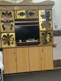 ميز مال شاشه السعر 50 الف نضيف كلشي مبي 07815725876