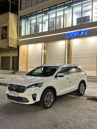 سورنتو ٢٠١٩ • ٧ راكب • ٦ سلندر