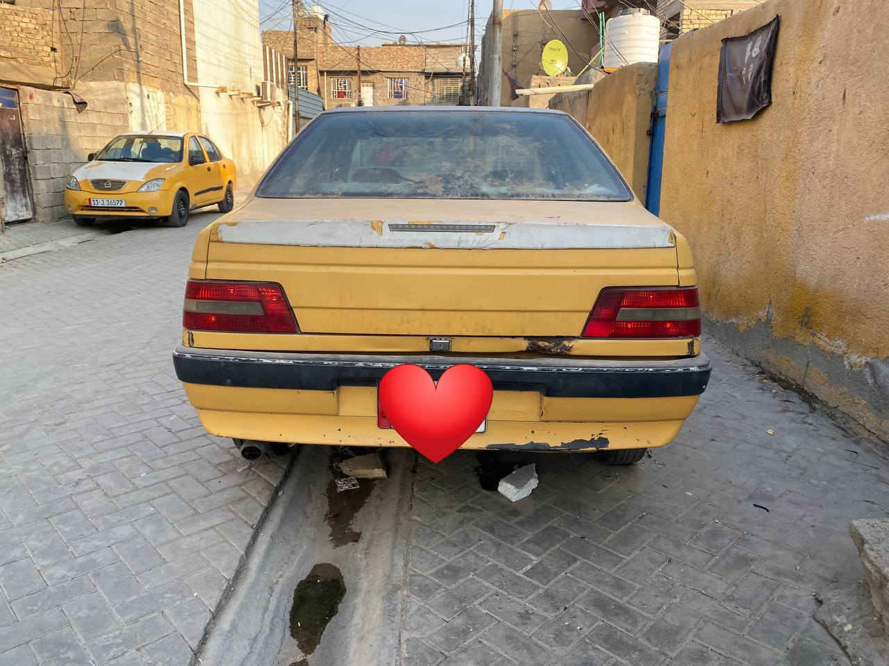 السلام عليكم بيجو 405 موديل 2010 محور محرك كورلا R وكير اوتو رقم بغداد الماني باسمي السعر 33 عنوان بغداد حي النصر للاتصال *********** وات ساب ورصيد
