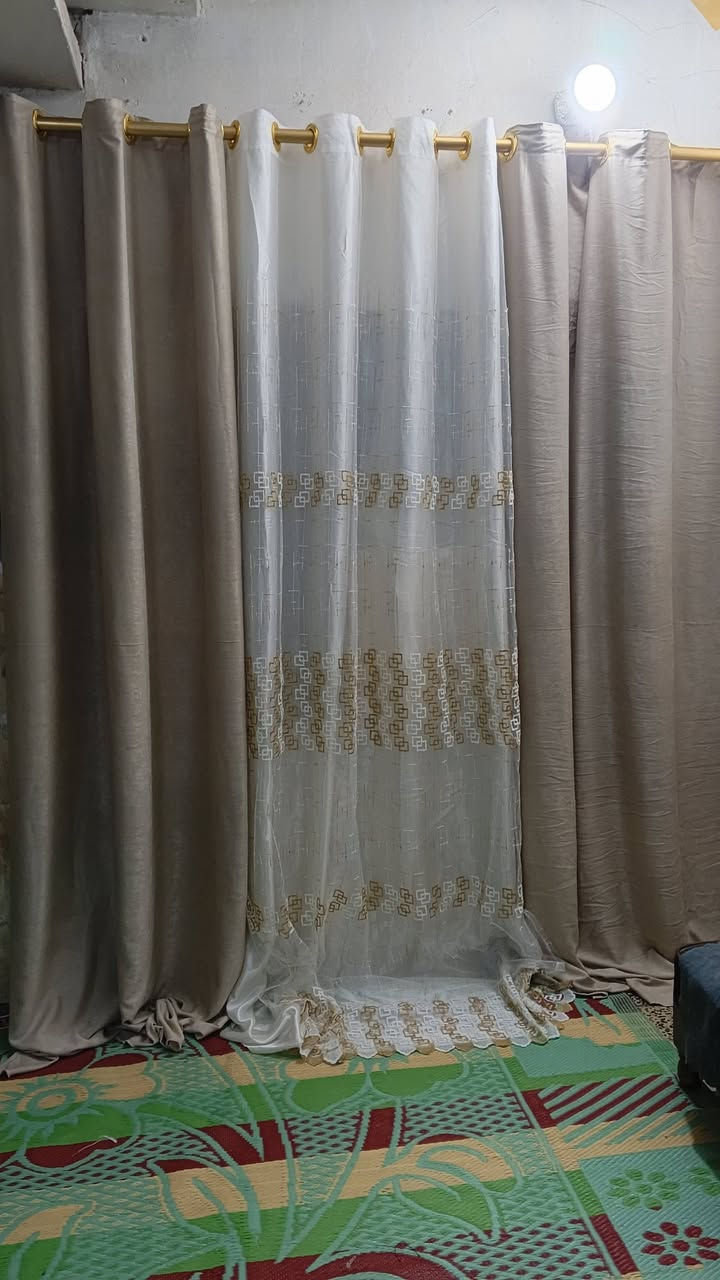 متوفر برادت جميع لقياسات تجيج بجنطه مفرد أو ثلاثي حسب طلبكم والوان موجوده نصهن ممصورتهن


**إذا كنت صاحب هذا الإعلان وتريد حذفه لأي سبب، رجاءا أرسل رسالة إلى الدعم الفني**