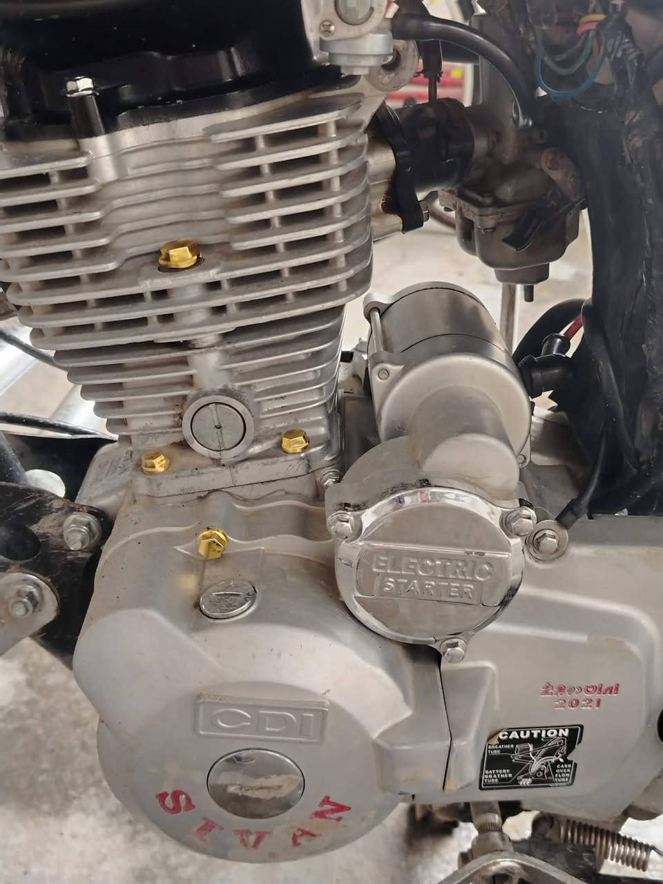 السلام عليكم دراجه سفيان موديل 21 نظيفه ما بيها اي شيء دراجه حلوه بس اوراق ضايعه محرك مفتوح بس دراجه شغاله كل شيء ما كهربائيات كامله دراجه حلوه. سعر 350 بها مجال بسيط بكان ديالى بعقوبه ناحيه العباره.


**إذا كنت صاحب هذا الإعلان وتريد حذفه لأي سبب، رجاءا أرسل رسالة إلى الدعم الفني**