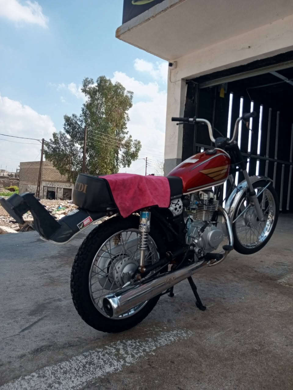 السلام عليكم 
نامه شلامجه شرط تحريكه معدل نار دراجه كامله ما تصرف عليه شي كامل من التايه إلى التايه دراجه متعوب عليه حيللل مكاني موصل حي البكر السعر 500 وبي مجال للطيبين شراي اتصل *********** بي واتساب خاص مفتوح
