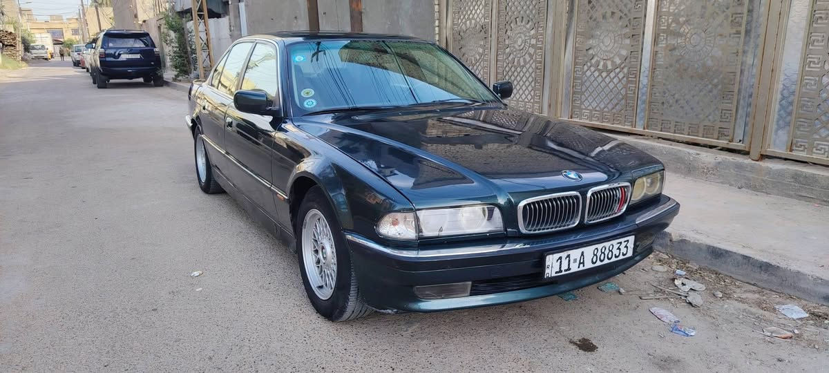 السلام عليكم بي ام موديل ٩٥ كلها بلاد صبغ جماليه كير مكينه تبريد خير من الله كهربائيات كلها شغاله بدون جطل كشنات جلدفتحه شغاله شاشه حديثه باتري جديد السعر ٧٥ او بيها مجال بسيط للاستفسار *********** مكانها بغداد
