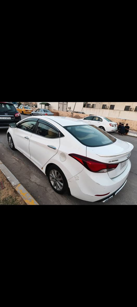 النترا ٢٠١٥ للبيع فقط خليجي سعر ١١٥ اوبيه مجال بصيط بيه تصليح دوسه اوبيه صبغ  باب سائق والبقيه كفاله مكينه ١٨٠٠ تبريد مكينه اوكير خير من الله فتحه بيه سياره بسمي سنويه مامنتهيه  اوهذا رقمي ***********
