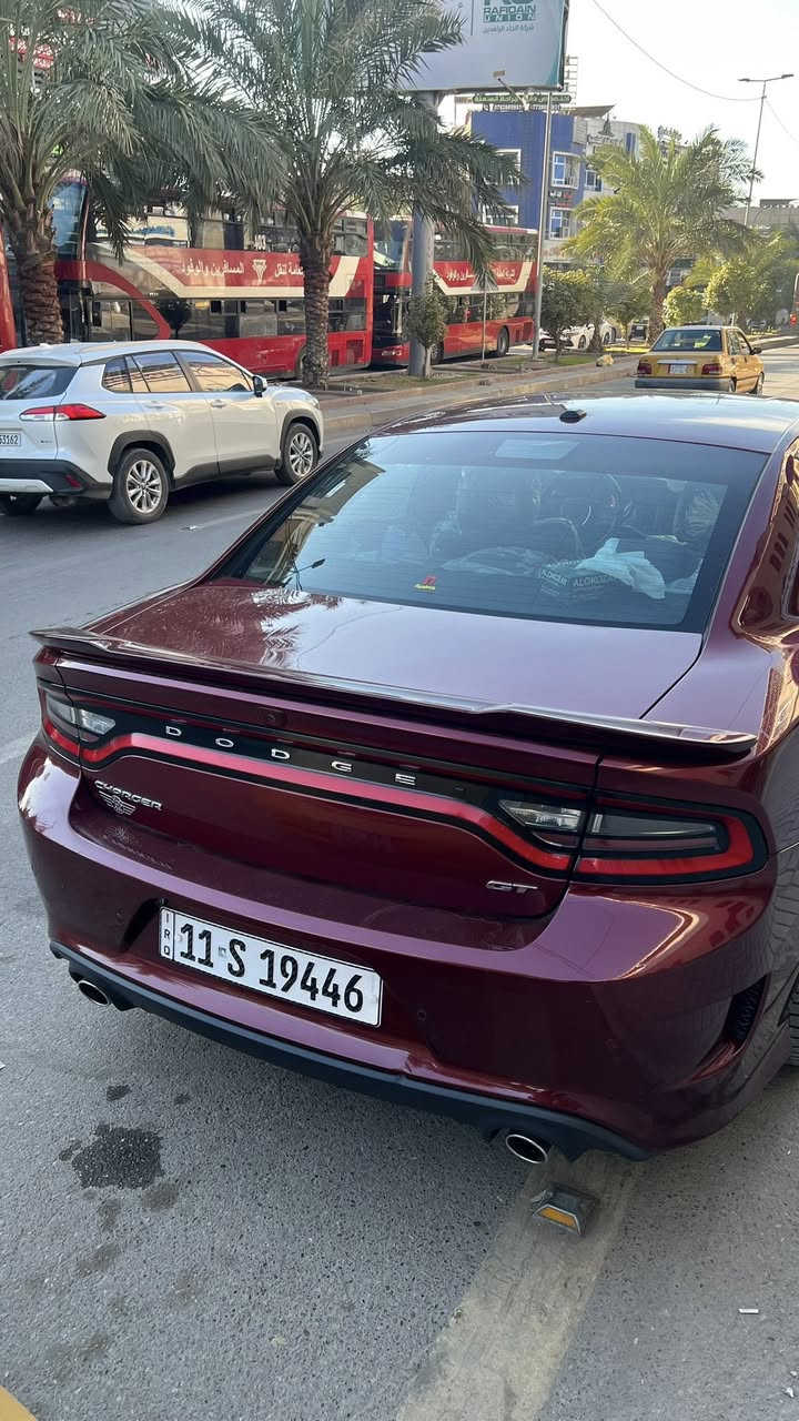 (جارجر موديل 2022 GT PLUS جيتي بلاص )
‏(‌‎ خليجي وكاله هارلم ام ضمان داخل احمر ) 
‏‌‎( المحرك : 6V 3600. ) 
‏‌‎(سياره كفاله عامه لا صبغ ولا بارد ) 
‏‌‎العداد : 17 الف ميل شرط الفحص  ( سياره جديده ) 
‏‌‎(سياره بلاديه كله علا ايدي من الزيرو )
‏‌‎(لون كرزي داخل احمر بلادي ) 
( رقم بغداد بسمي الجديد تحويل ثاني يوم )
‏‌‎المواصفات :
‏‌‎* نسخة  GT PLUS
‏‌‎* نقطة عمياء . 
‏‌‎* حساسات خلفية . 
‏‌‎* شاشه كبيرة مع نظام ملاحة نفكيشن GPS .
‏‌‎* سستم صوت الپاين مع سماعات پريميوم .
‏‌‎* ويل قياس 20 انج . 
‏‌‎* مصابيح امامية زنون . 
‏‌‎* كشافات الضباب زنون .
‏‌‎* فتحت سقف (سلايد) . 
‏‌‎* مقاعد رياضية من الجلد الفاخر . 
‏‌‎* المقاعد الأمامية كهربائية . 
‏‌‎* ذاكرة لحفظ وضعيات الجلوس (ميموري) . 
‏‌‎* مقاعد أمامية تبريد وتدفئة . 
‏‌‎* تشغيل عن بعد . 
‏‌‎* ستيرن كهربائي . 
‏‌‎* تدفئة ستيرن . 
‏‌‎* محدد سرعة . 
‏‌‎* تلفون بلوتوث . 
‏‌‎* كاميرا خلفية .
‏‌‎* مرايا متحسسة للاضاءة العالية .
‏‌‎* كير شفتر بالستيرن . 
‏‌‎* دخول ذكي (بصمة) .
السعر  320 $ وبيه مجال 
*********** مكاني بغداد حي القاهرة
