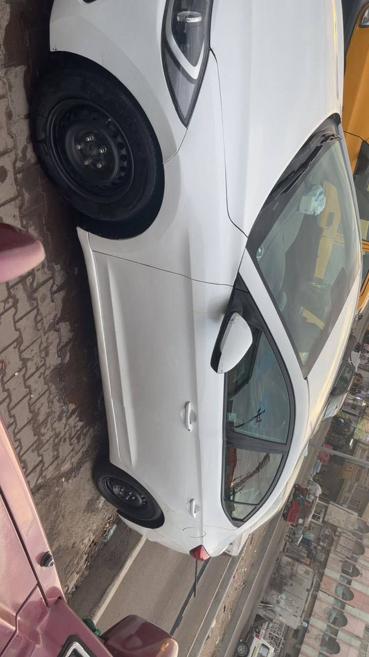 السلام عليكم 

الانترا موديل 2017 مصبوغه عام جماليه اثر شخوط  وجراد بيها كاز كيت بلمكينه ومصلحه درجه اولى 
مكاني بغداد مدينة الصدر السعر 110
مكلف بالنشر هذا صاحب السياره رقمه
‏‪***********‬‏
