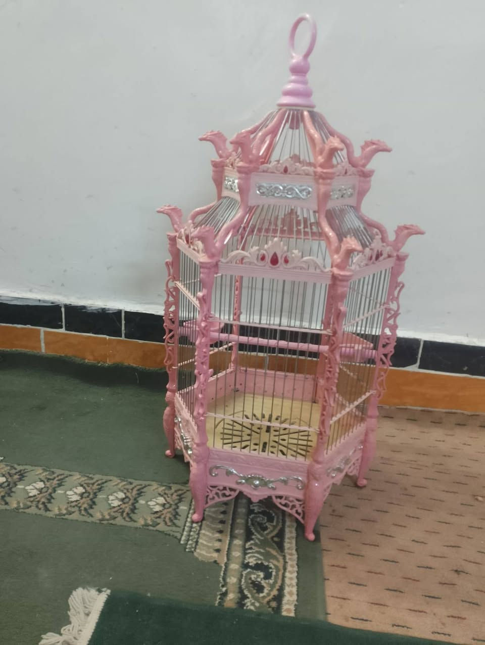 علق ع الصورة لتريد سعرها واني ادخلك خاص
او اتصل ***********
