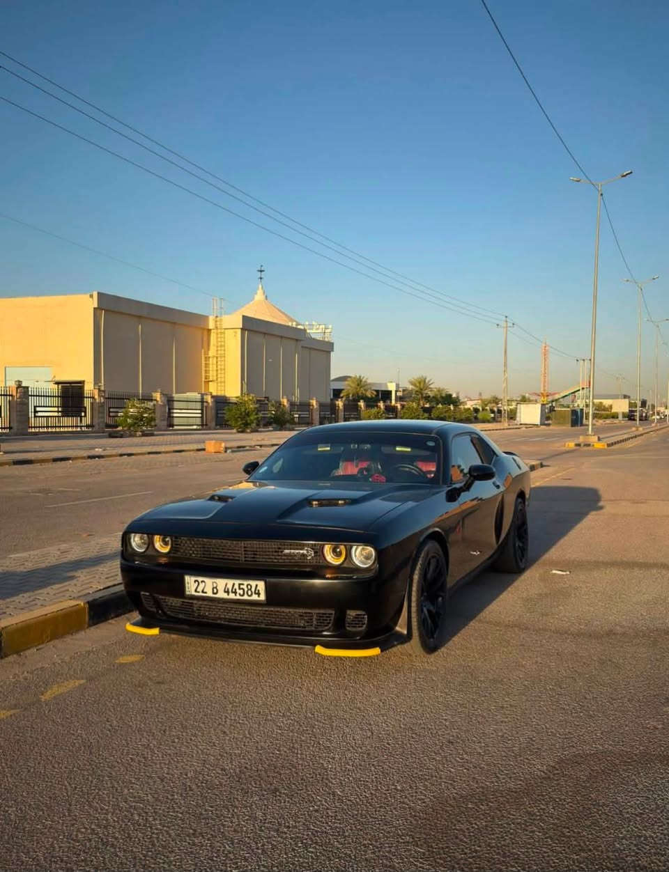 سلام عليكم
جالنجر SXT مويل 15 لون اسود 🖤فول مواصفات ما عده الفتحه 
..سياره جاهزه بمعنى الكلمه سياره نضيفه وما ناقصه شي محرك وكير كفاله ول سياره جاهزه من كلشي ما بيها اي نقص ول سياره كاعده وشرط متصرف عليه ربع دينار بس دهن وبانزين ..حادث السياره من امريكا فقط القطع الاماميه ضربتها بجم وبيه عفسه بسطيه اباب لسايق 
…مكاني نجف 
…رقمي ***********ما متواجد  عل فيس فقط واتساب وعل خط 
…سعر 160$وبيها مجال لشراي

