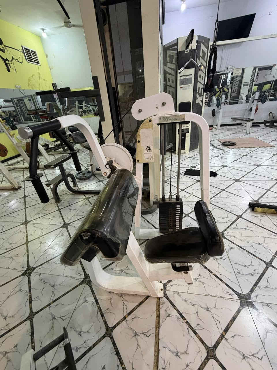 سلام عليكم
قاعة امريكيا متكاملة للبيع ما اتواجد فيس اليريد يتواصل واتس ‭***********‬

