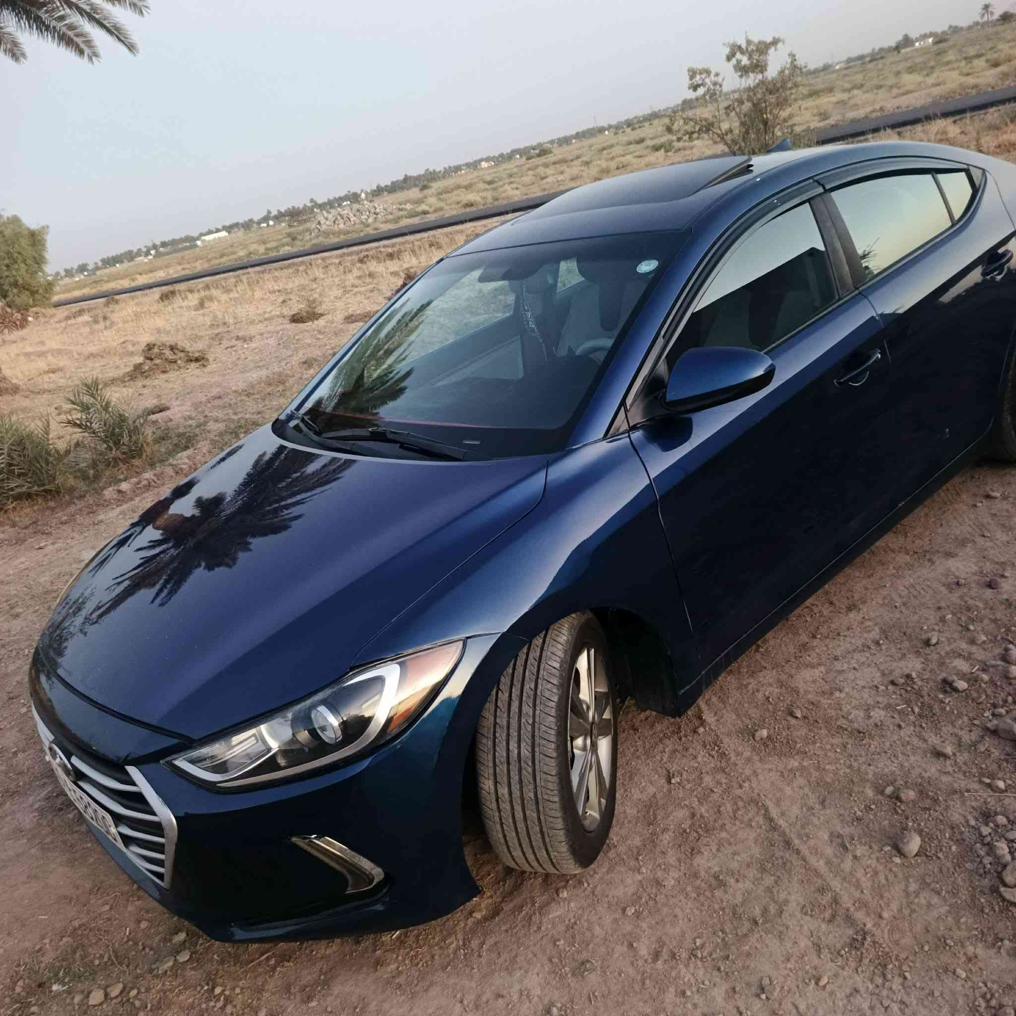 السلام عليكم.. النترا 2018.. رقم اربيل با اسمي شرط التحويل.. فول موصفات.. بيهة صبغ الجاملغ فقط.. وبيها بارد مكانين.. وبيها طخه بين الجاملغ والباب الخلفي.. باقي سيارة. مكفول.. السعر ١٣٠وبيها مجال.. مكان السيارة بغداد.. ***********
