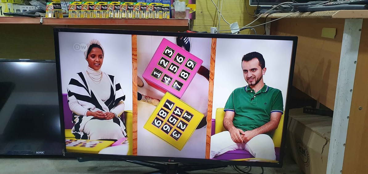 تەلەڤیزۆنی LG قەبارە 47 مۆدێل LN5420
سمارت نیە خاوێنە نرخی 140000 لە هەولێرە
پەیوەندی بکەن بە واتساپ و ڤایبەر 0504201832 أربيل, العراق


**إذا كنت صاحب هذا الإعلان وتريد حذفه لأي سبب، رجاءا أرسل رسالة إلى الدعم الفني**