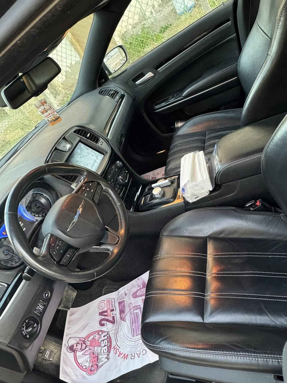 اوباما موديل 20 S سياره جديده حادث جاملغ امامي ونفس لون بدون صبغ حاوية مكفولة من سرقة وعشائر السعر 150 

***********
