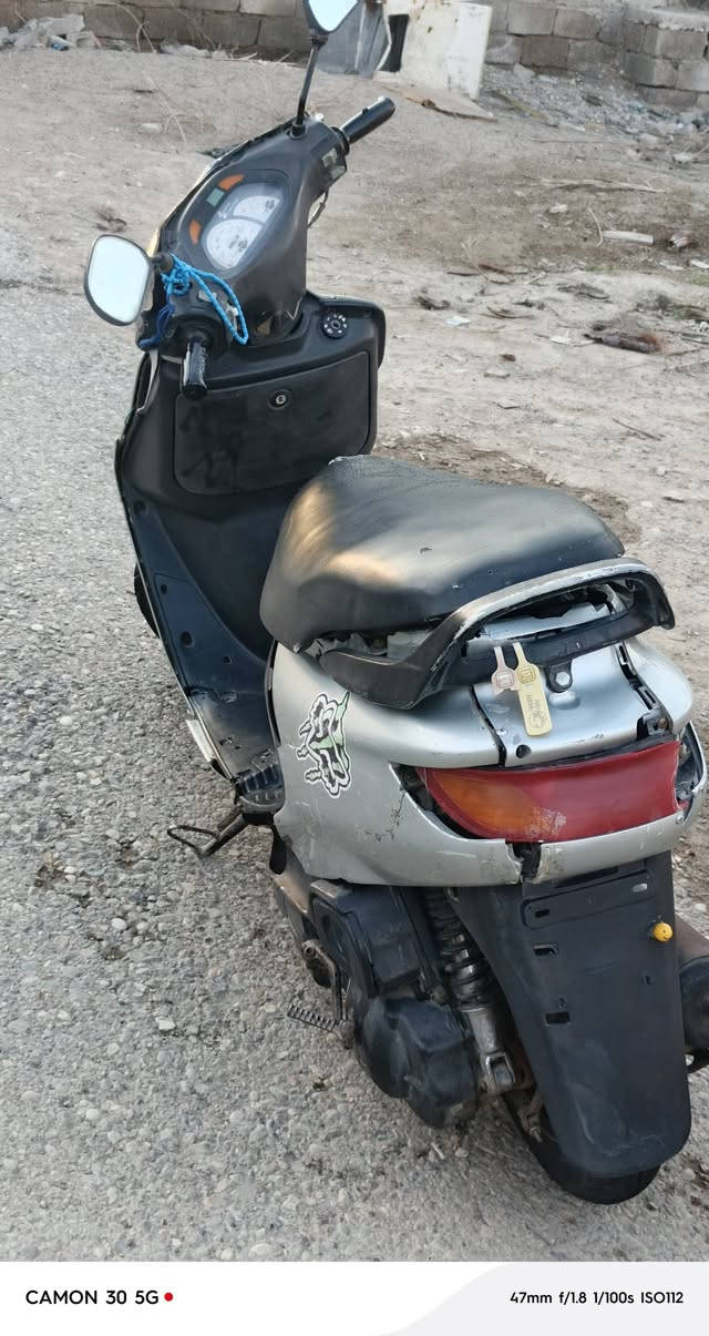 سلام عليكم
دراجه فراشه محرك جديد خير من الله تخم تاير جديد 
الدراجه عوزه بس صالنصه السعر ٢٥٠ وبيها مجال للشراي 
المكان ديالى كنعان


**إذا كنت صاحب هذا الإعلان وتريد حذفه لأي سبب، رجاءا أرسل رسالة إلى الدعم الفني**