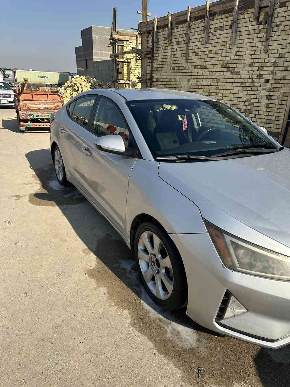 السلام عليكم النترا 2019 امريكي ضربته صندوق والجاملغ الخلفي والمدكر الامامي بي بارد محرك 2000 دوش رقم بصره حرا السعر 108 وبيهه مجال بسيط مكاني البصره حي بغداد هذا رقمي ***********
