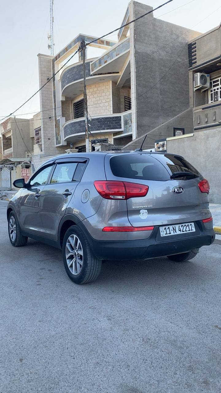 السلام عليكم سبورتج موديل 2016 ورد مريكي
حاثها بس جاملغ بدون يرباك بدون دوخل وبنيد ربع صبغ
ليبل واحد سياره جاهز من كلشي كير محرك حداديه تبريد 
جاهز رقم بغداد الدولي مكاني بغداد الكرخ حي الخضراء 
سعر 135 وبيها مجال تصالح ***********
