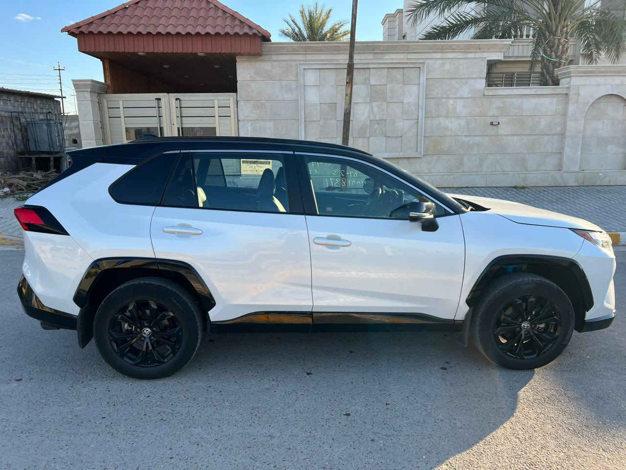 TOYOTA RAV4  HYBRID XSE 2024

📍السيارة موجودة في بغداد للتواصل ***********
 
تويوتا  راف فور  هايبرد  XSE 
المسافة المقطوعه 71250mi
اللون :- ابيضّ   
المحرك 2500cc هايبرد 
الموديل 2024
 مرقم كاتي 

 

                  ======= الاضافات👇👇 ======

فتحة 
شاشة كبيره انفكيشن. 
دفع رباعي 4x4.
رادار امامي 
 مانع تصادم
تصحيح مسار
مانع انزلاق
تحديد مسرب .
نقطة عمياء .
مثبت سرعة
هاند بريك كهربائي 
كاميرا خلفيه 2
كراسي جلد 
كراسي كهرباء
طارة مدفية .
كراسي مدفية 
بصمه أبواب
بصمه تشغيل
تحكم ستيران
شاحن وايرلس 
تشغيل عن بعد سياره 
ويل قياس  18 . .
اضويه اماميه زنون LED
كشافات ضبابي LED 
اضويه خلفيه LED
حساسات خلفيه  
باب خلفي كهرباء
نظام GPS+ خرائط 
3 انظمة قياده Sport /ECO / Normal
كندشن مركزي امامي + خلفي 
بلوتوث 
مدخل AUX + USB

الأردن الزرقاء المنطقه الحره  شارع 20 شمال 

 🚗🚗 حادث السيارة كما موضح في الصور  🚗🚗

للتواصل  / عمر الدليمي 00962786166701 علي الكرغولي 00962788505634

