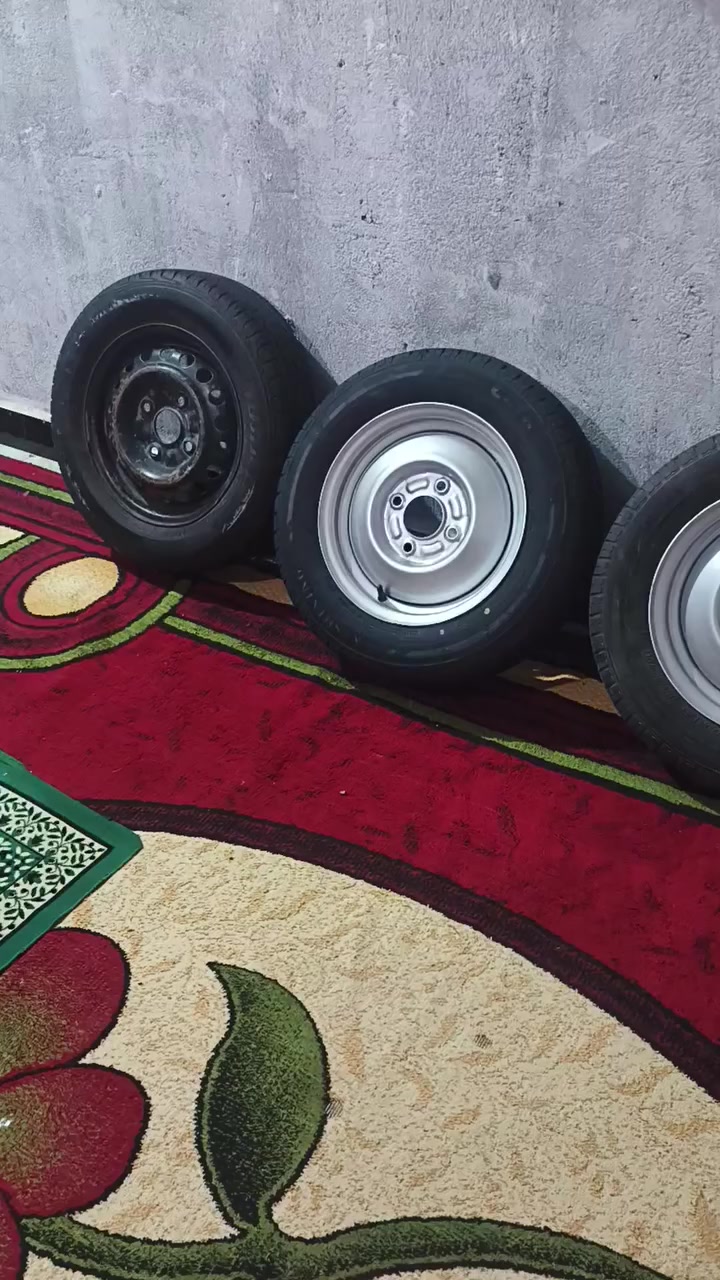 تايرات 3واحد مستعمل وثنين جدد لبيع ثلاثتهم سعرهن 125قفل كلهن شلع مكاني بصره جزيره الموشراي لا يتصل, ***********
