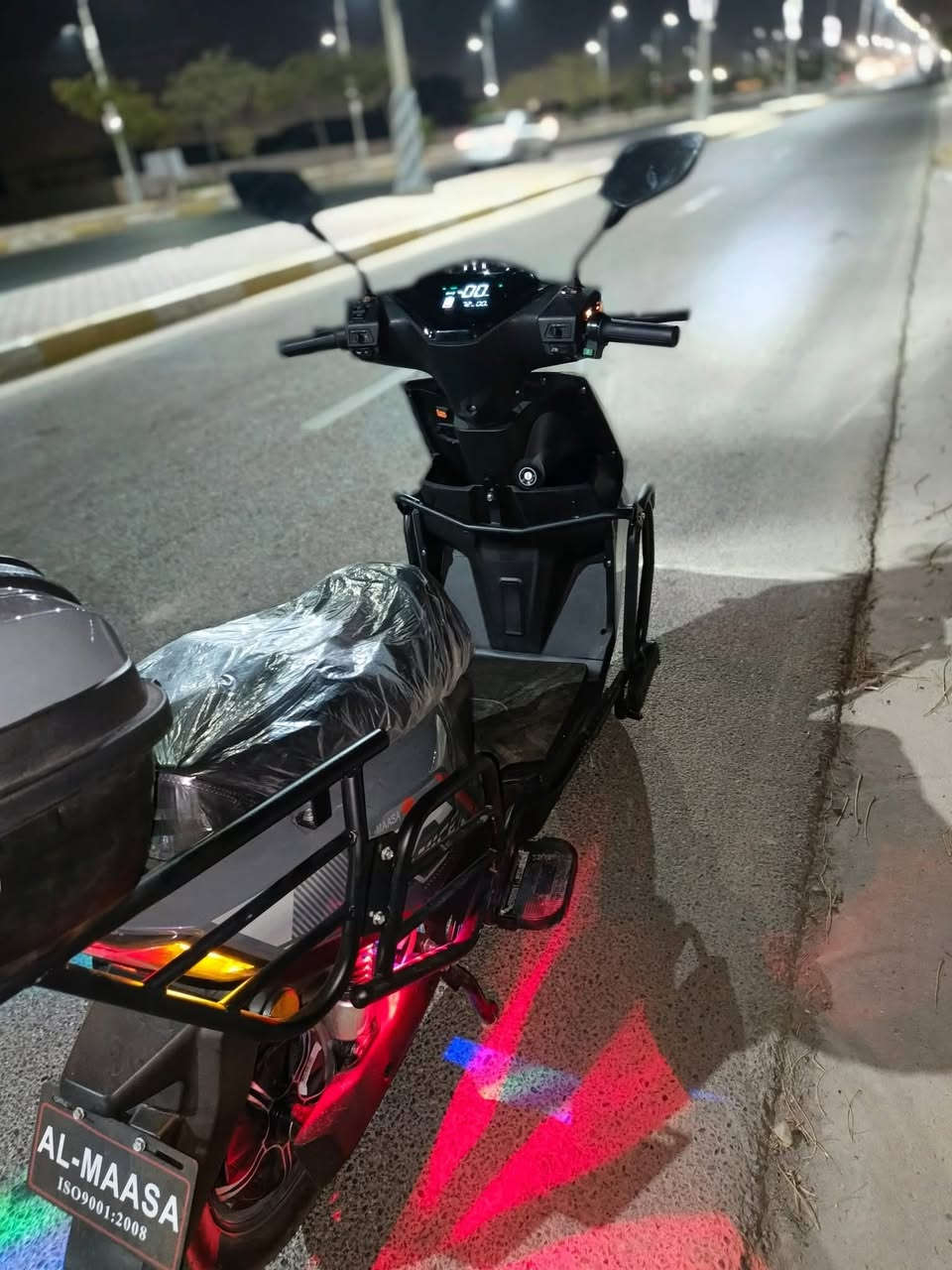 سلام عليكم بايسكل شحن للبيع بايسكل نصافه فول سرعه 99 بطاريات كلهن. يقرأ 12  ...العدد 6 بطاريات بايسكل صار سبوعين من شديته نوعيه الماسه سعر ٨٠٠وبي مجال قليل هذا رقي الي يحب يتصل على الرقم *********** هذا رقمي  بي واتساب
