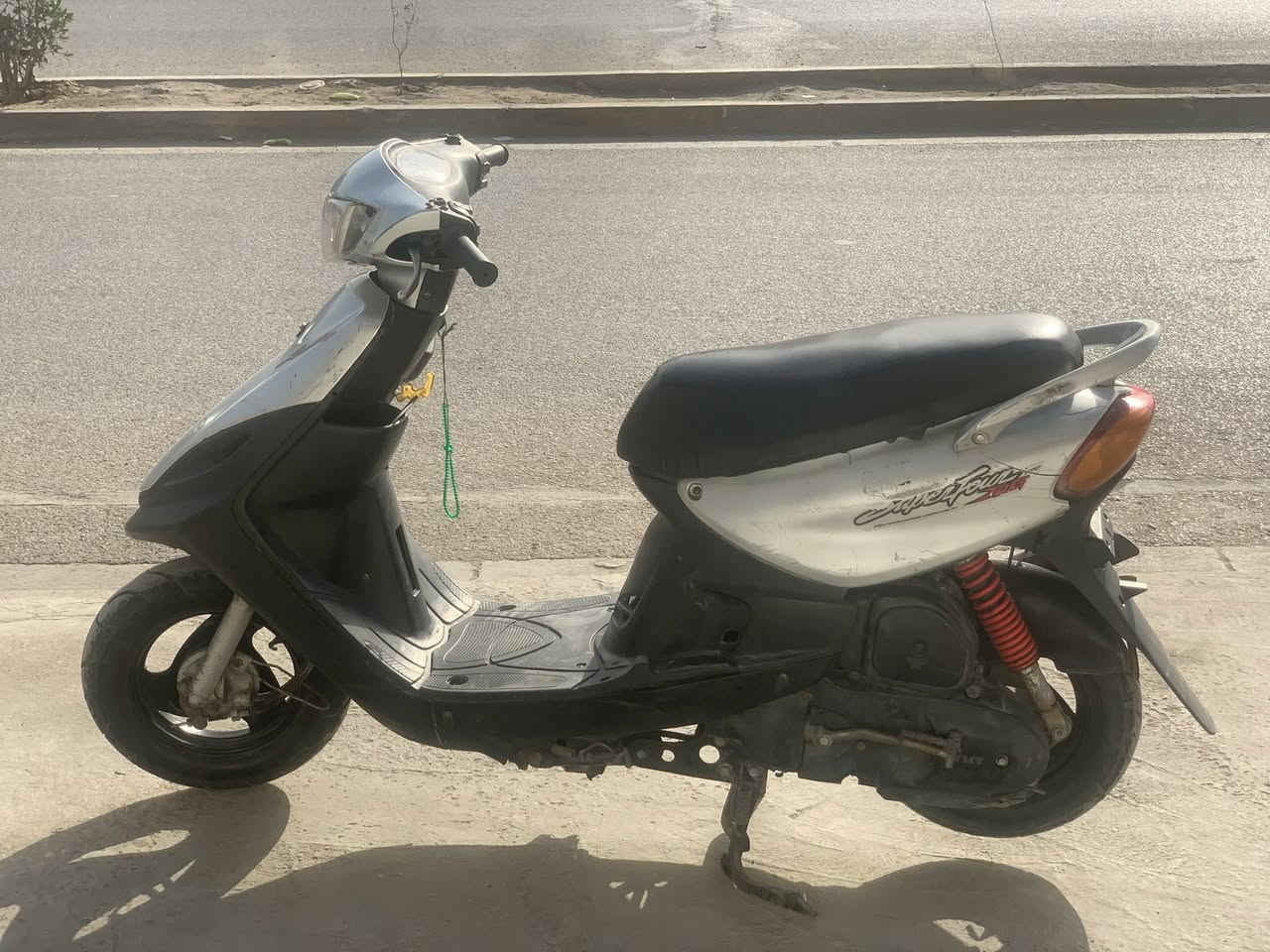 ماكس قجمه مكينة مبدل بيها ولفات نكرة سلف هندر كهرباء كلة شغالة دشبول شغال كفرات كلة مختمة ختم واحد بلادي شلعه معدل اشك كاع اور قة كاملة  منفيس عنواني بغداد البلديات  سعر دراجة350شراي يتصل ***********
