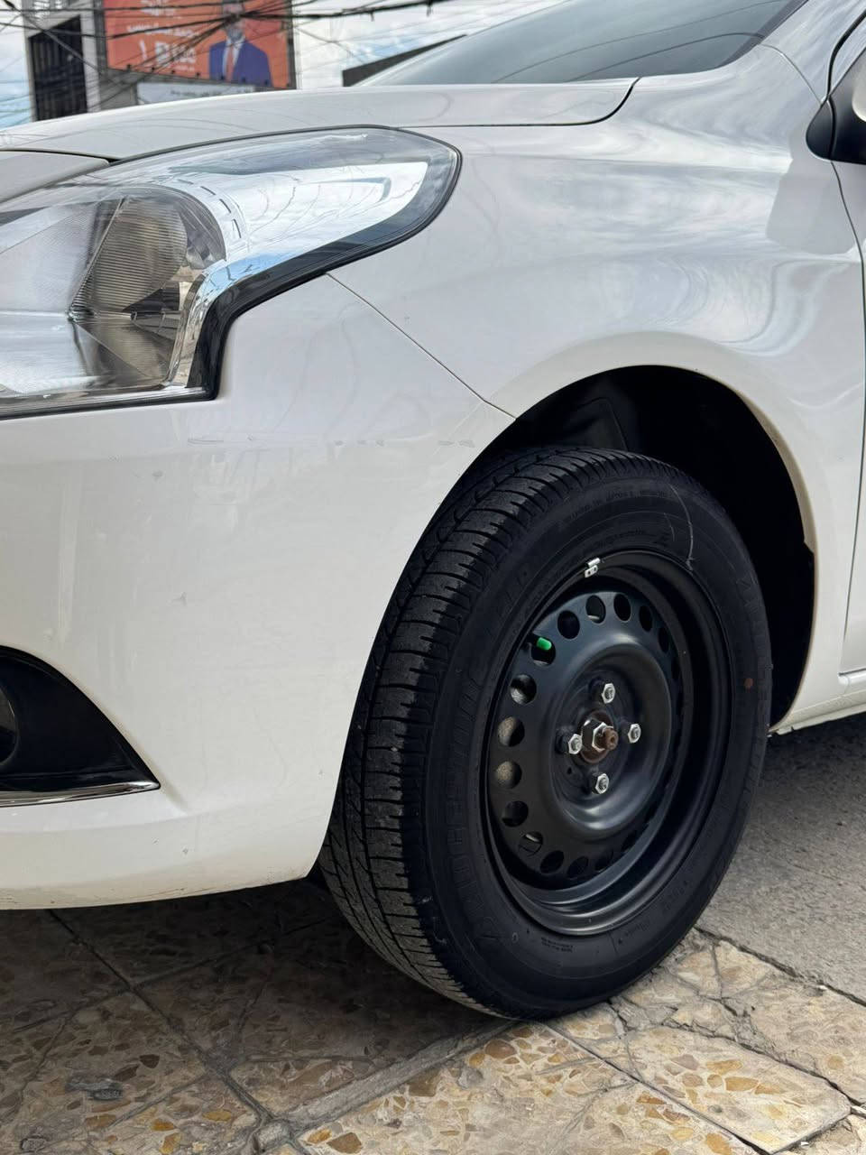 اللهم صلي على محمد وال محمد 
نيسان صني هندي 2025
للبيع فقط 
رقم اربيل الجديد
سنوية باسم عربي
يعني تحويل مباشر

موديل 2025

السعر /شدة و27
(127)
 وبيها مجال بسيط حك الجية
كير ومحرك وتبريد جيد 

السياره مكفولة من الصبغ والتبديل والبارد
بيها رصعة بسيطة بالجاملغ الخلفي واظحة بالصور
 المواصفات المعروفة 
تحكم ستيرن جهتين
تبريد قطعتين 
4 جام كهرباء 
حساسات خلفيه 
شاشه وكامرة 
سويج ريمونت 
دبل ايرباك 
تحكم ستيرن
حساس تاير 
مانع انزلاق 
يدات نيكل 
نضام مانع الانزلاق ABS 

المحرك  1.5 
ماشيه  31 الف                                        
الاستفسار 
 ***********
 ‏‪***********

مكان السياره بغداد السيدية
