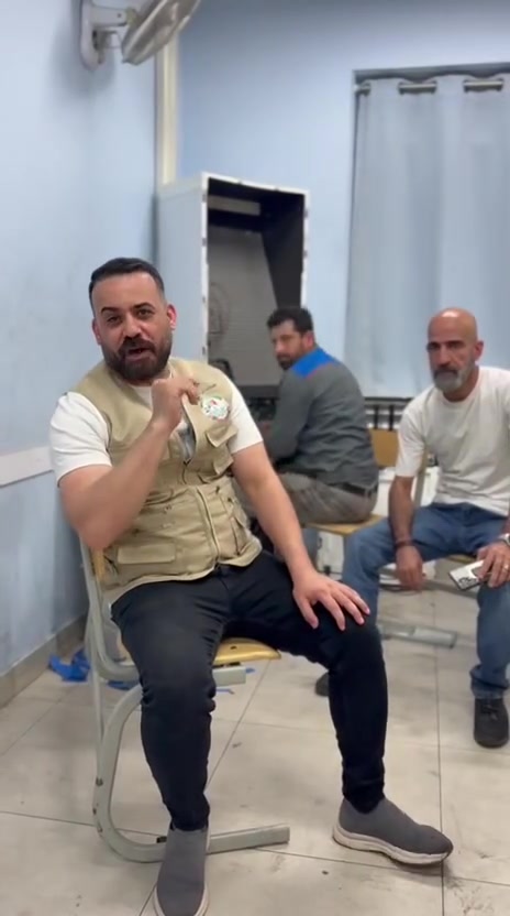 نتقدم بجزيل الشكر والتقدير للأخ
سيد أحمد الجزائري
📞 ***********

وذلك لجهوده الطيبة ومبادرته  المجانيه في تنظيف وصيانة سبالت متوسطة العصر الجديد، خدمةً لطلبتنا الأعزاء وحرصاً على توفير أجواء مناسبة خلال فترة الامتحانات 🌱

هكذا يكون أبناء بسماية دائماً عنواناً للتعاون والعمل التطوعي وخدمة المجتمع #فريق_من_بسماية_نبدأ_التطوعي
