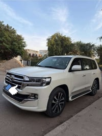 لاندكروز للبيع 2019 بريم كفاله عامه فول مواصفات رقم بغداد المكان المنص...