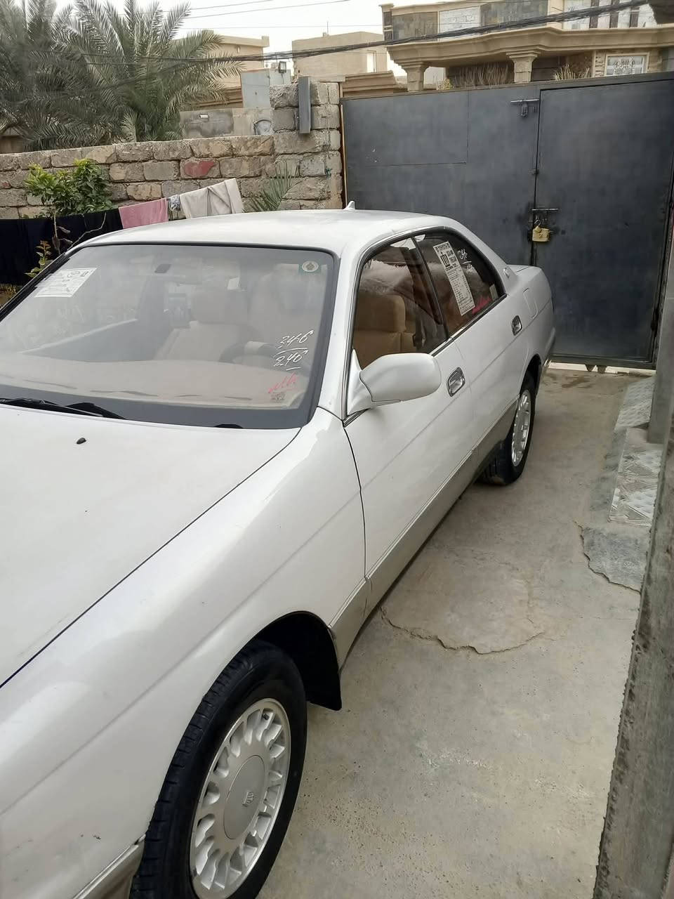 بطه منفصل رقم نينوى دولي سنويه لل2030 بأسمي محرك 2500 شرط الكير والمحرك صدر خلفي امامي جديد مبدل تخم تاير جديد تبريد شغال تدفئه شغاله  بيها صبغ مكانات قليله بدون ضرر ولا معجون جماليه سياره جاهزه مابيها اي نقص السعر 70 وبي مجال
***********
