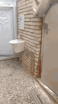 بيت للبيع المساحه 60 متر ركن في منطقه حي الكوفه الجهه الجهه اليمنى بيت...