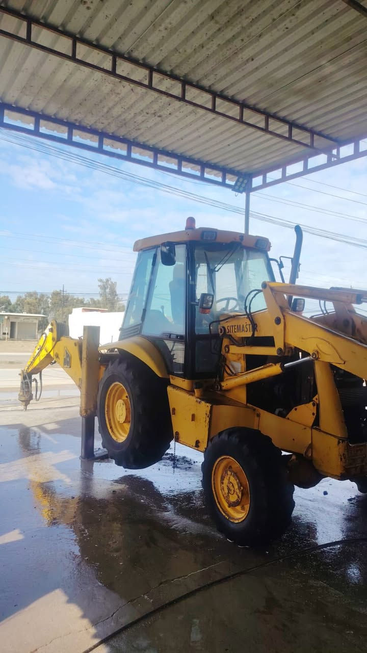 سلام عليكم جي سي بي موديل 99 فول مواصفات
سلايت مكص كير اوتماتيك 
كير محرك كهربائيات جكات حركات مضخه نشاط جيد جداً 
لأليه جاهزه للشغل ما بيها نقص رقم كاتي دهوك دخول قديم
الشرعي موجود بدهوك منفيس كامل السعر 115 وبيها مجال
للاستفسار ‭0788 276 7006‬
