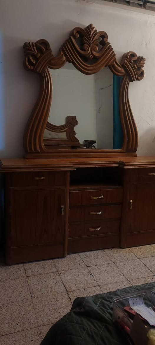 سلام عليكم للبيع ميز  تواليت وملحقاته خشب ثقيل السعر ٢٠٠ الف جهاز رياضه بايسكل اخو الحديد السعر ١٠٠ المكان بغداد الراشديه


**إذا كنت صاحب هذا الإعلان وتريد حذفه لأي سبب، رجاءا أرسل رسالة إلى الدعم الفني**