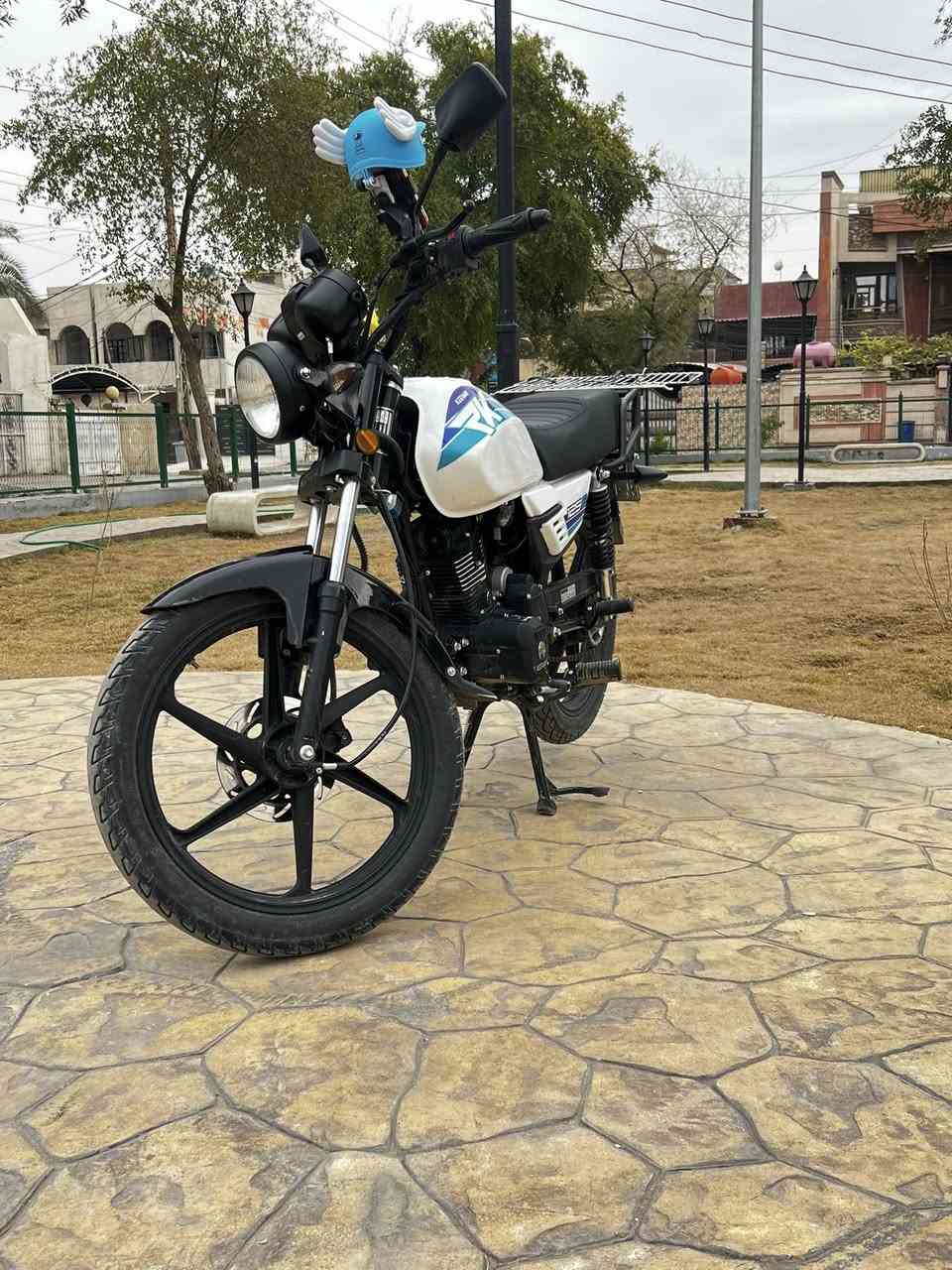 سلام عليكم دراجة ركي اي  مرقم صار عشرين يوم من طالعة معرض مكان بغداد رحمة على والديكم بس الشراي يتصل سعرهة 2200❤️‍🔥***********
