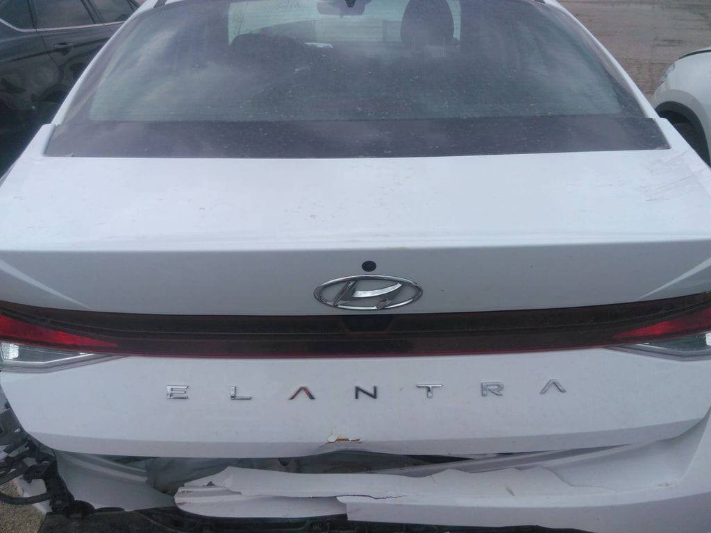 سلام عليكم شباب النترا موديل 21 امريكي مكينه 2000 كير محرك كفاله صدر امامي خلفي رقم جديد حادث مالتها صبغ بسيط بلجنطه ومكانين بارد فقط مكاني بغداد البلديات *********** سعرها 137 بيها مجال بسيط
