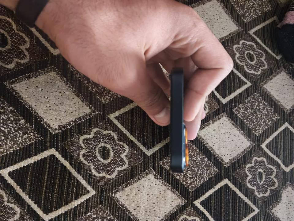 سلام عليكم ايفون 13عادي للبيع لون اسود الجهاز دبل شريحة الجهاز مبدل فقط فقط بطارية اصلية مثل ماواضح بل صورة ونسبت البطارية 92 باقي الجهاز بلادي 
ذاكرت الجهاز 128
شاحنة الاصلية تجي ويا 
سعر الجهاز 480الف وبي مجال مكاني بغداد مدينة الصدر 
الاتصال
***********
مو شراي لا تعبني رحمة لهلك
