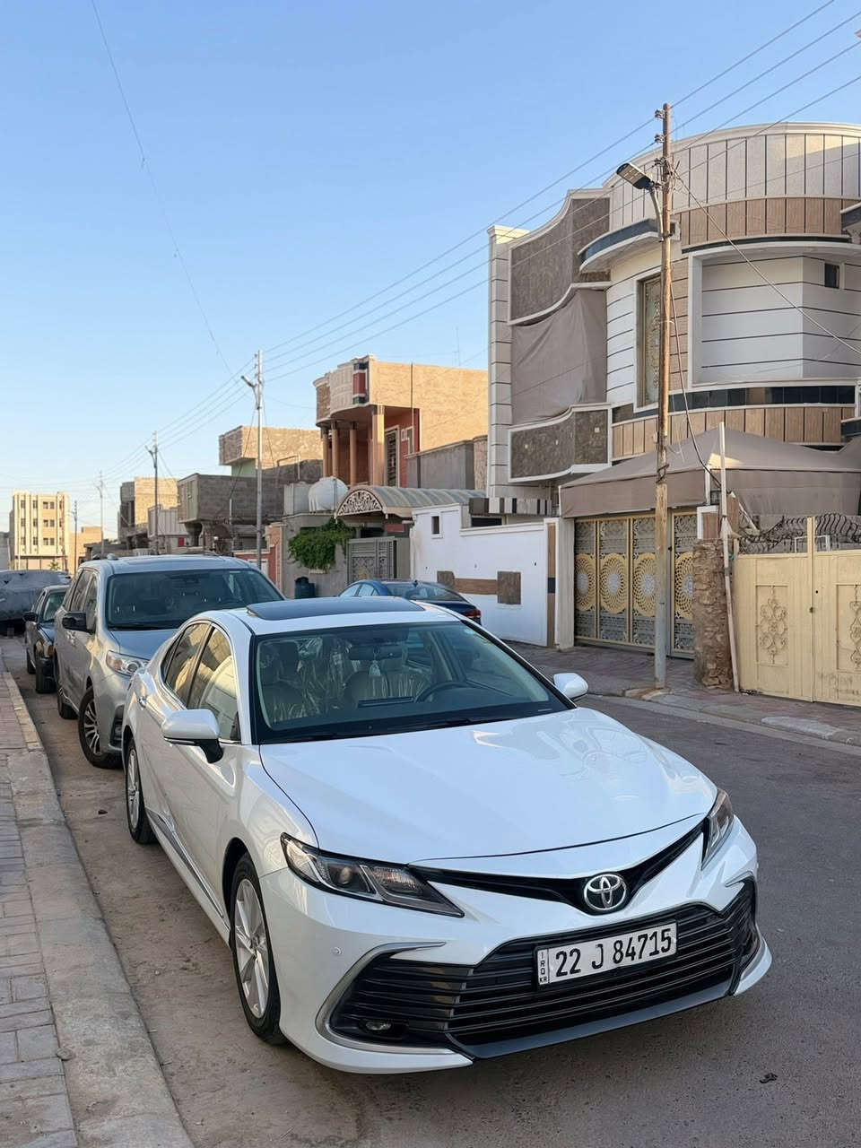 السلام عليكم كامري موديل 24 بانزين فول موصفات سياره ماشيه 118 km سياره حيل جديده بيه دعاميه صبغ فقط سعر سياره 225 بيه مجال بسيط مكان سياره الرمادي رقمي ***********
