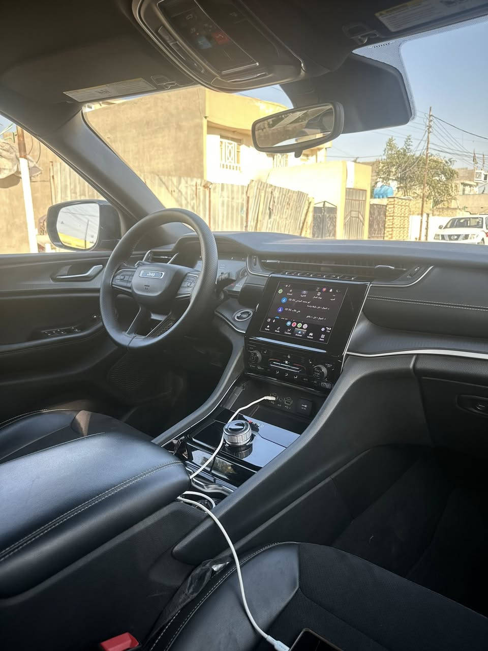 السلام عليكم
جيب كراند شيروكي 2023 
رقم بغداد
حادثه جاملغ ايسر امامي مبدل 
5 راكب المرغوب
فور ويل 6 سلندر 
ويل 20 
باب خلفي كهربائي 
شاشة كبيرة
توقف ذاتي 
كامرة خلفية 
محرك 3600
ماشية 44 كيلو
السيارة خير من الله كل نقص ما بيه

السعر 325$

***********
