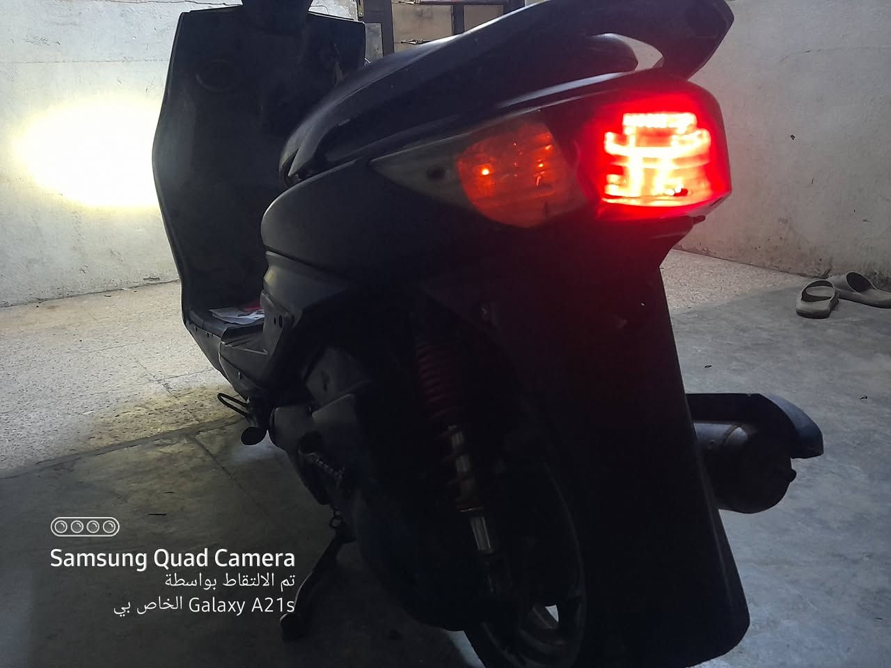 سلام عليكم سكنز فحل للبيع
1...دراجه بلاديه 

2...كابريتر مو نوزل

3...مكينه ناعمه

4...نكره بكل وقت

5...سلف وهندر

6...بيها كلج أمامي رياضي وقايش جديد

7... تايرات مال باله جدد 

8... كهربائيات كامله كلها شغاله 

9... قفل استيرن 

10... عارضها ب650ألف الشراي يجي خاص 

《لن مستعجل عله بيعتها》

بل التوفيق 《أن شاء الله》 مكاني بغداد .. رقم واتساب..***********..
