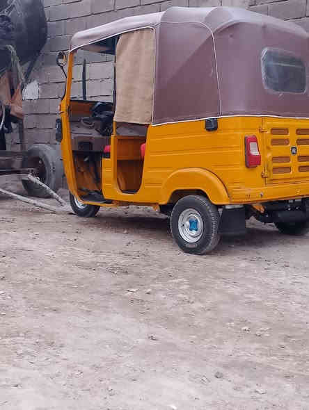 تكتك 2020 محرك مكفول كشر مثل ما تشوف التكتك جاهزه رقم باسمي ريدهة ب 5800 وبيهة مجال رقمي ***********
