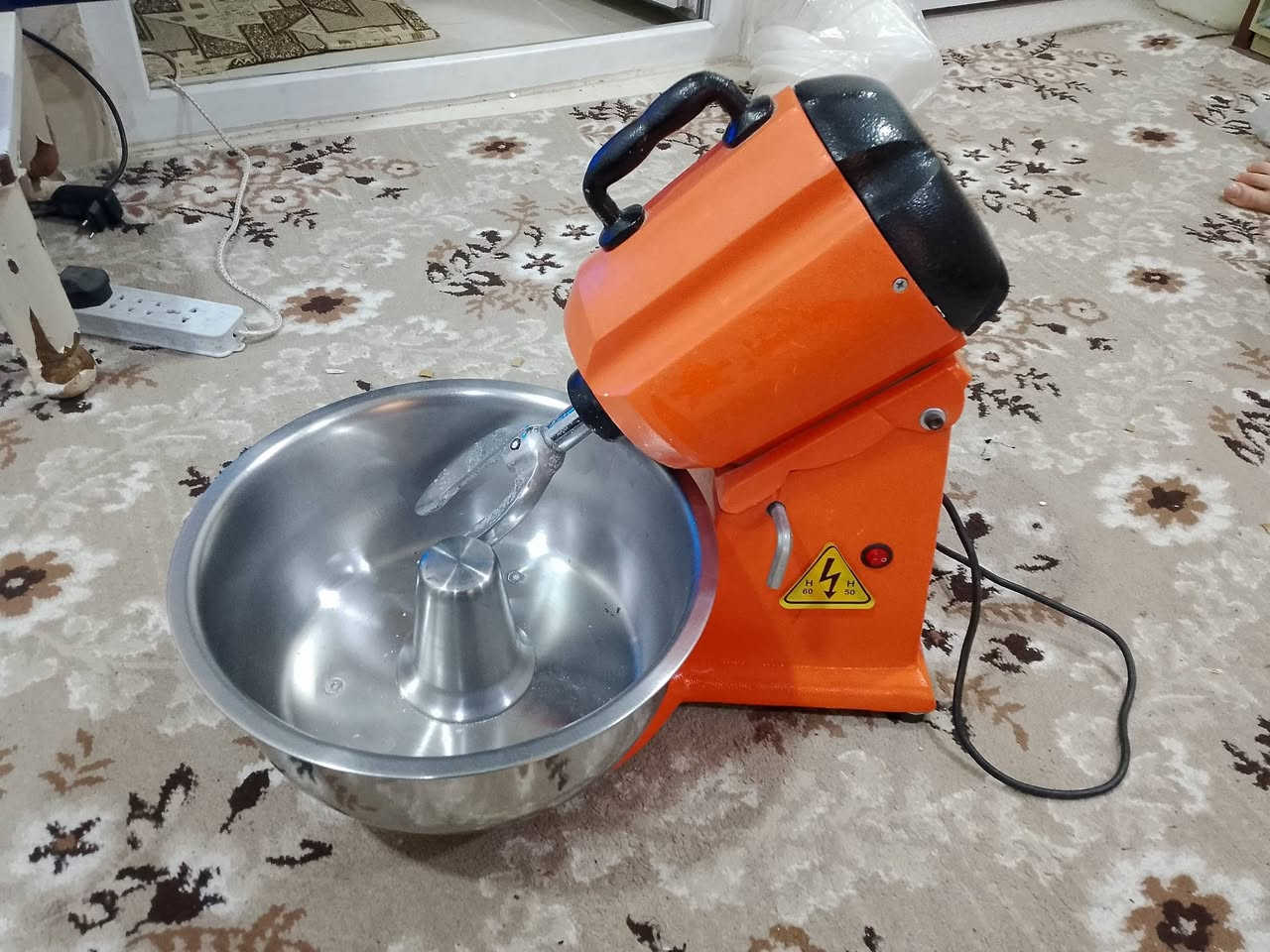 السلام علیکم
عجانە پێنج کیلۆ بۆ فرۆشتن شتی دەرەجە یەک 
کڕیومانە یەك جار بەکار هاتووە گەورەیەو بۆ ئیشی ئێمە نابێت بۆیە ئەی فرۆشم 
نرخی ۱۱۰ هەزار.......لە سلێمانیم
***********
